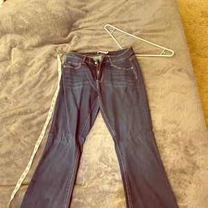 New JustFab jeans size 28